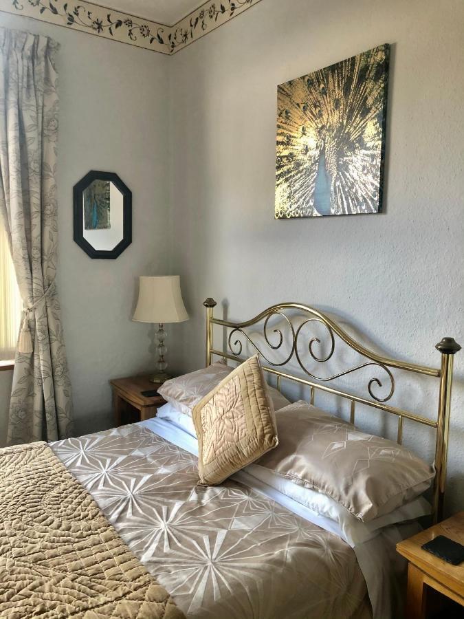 לינה וארוחת בוקר ברודוויי Brook House מראה חיצוני תמונה