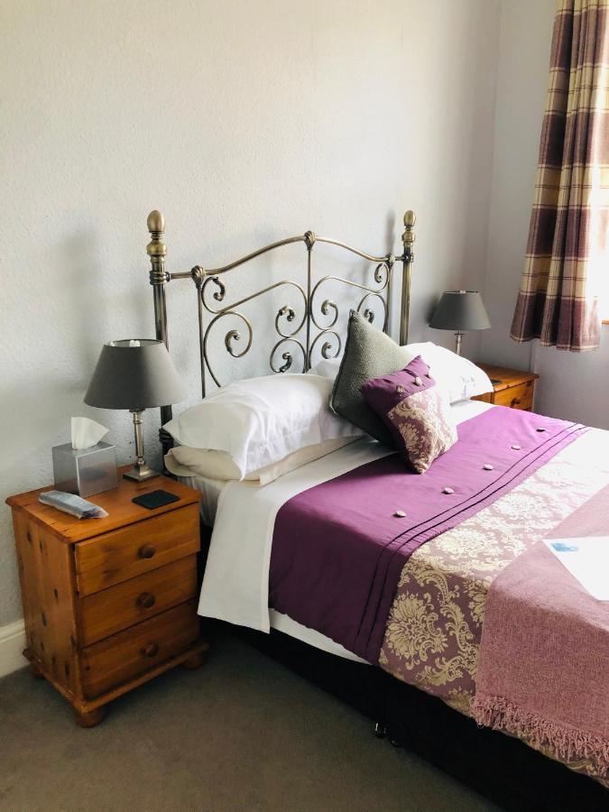 לינה וארוחת בוקר ברודוויי Brook House מראה חיצוני תמונה